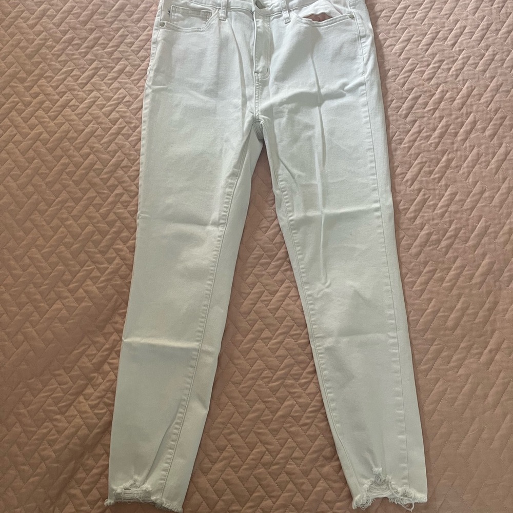 Judy Blue White Skinny Jeans Classic Design